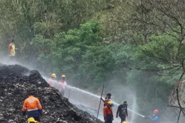 Pemkot Malang minta kepolisian selidiki kebakaran TPA Supit Urang 750x536 1
