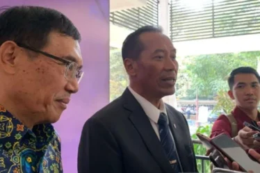 Wamendiktisaintek Pendidikan di perguruan tinggi harus lebih adaptif 750x536 1
