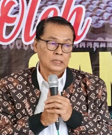 anggota dpr gandung pardiman 750x525 1