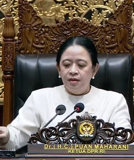 DPR Sahkan UU Satu Data Indonesia, Atur AI, Blockchain hingga Lembaga SDI 2 ketua dpr ri puan maharani pimpin rapat paripurna 750x536 1