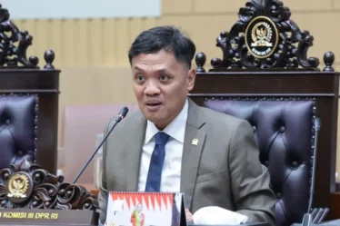 ketua komisi iii dpr ri habiburokhman 750x536 1