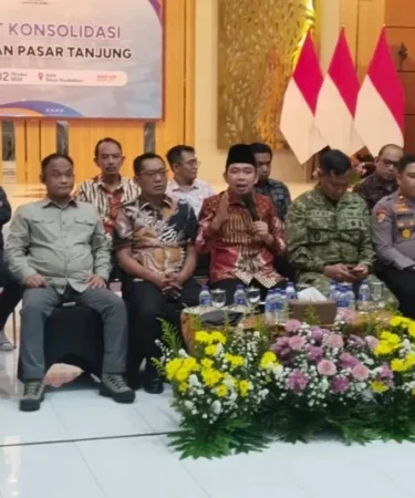 rapat konsolidasi penataan pasar jember 750x536 1