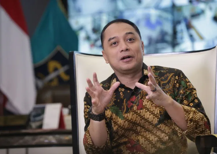 wali kota surabaya eri cahyadi 750x533 1